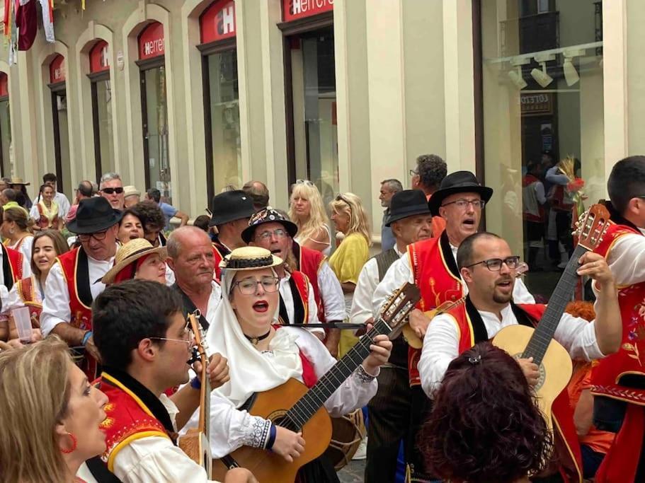 Romantisches Haus In Der Historischen Altstadt Von Orotava ラ・オロタバ エクステリア 写真